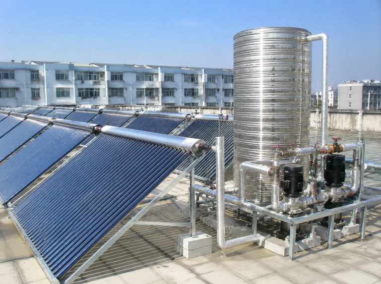 漯河经济技术开发区商用大容量真空管太阳能热水系统